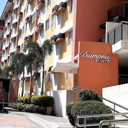 Lancris Residences 2 Bedroom Entire Apartment Near Airport With Pool Paranaque City Esterno foto